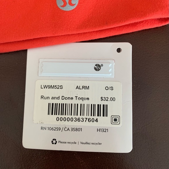 Lululemon Run and Done Toque - Picture 13 of 14